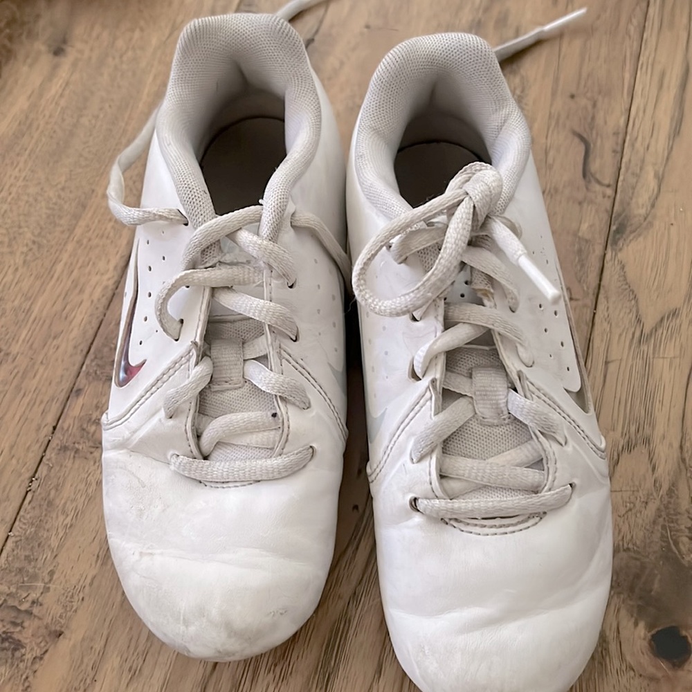 Cheer mike shoes